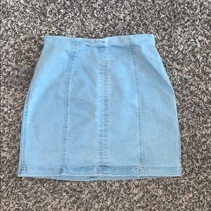 Light wash denim skirt!
